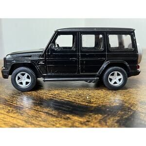 2004 Mercedes G63 AMG W463 5.25" Diecast SUV model car RMZCity
